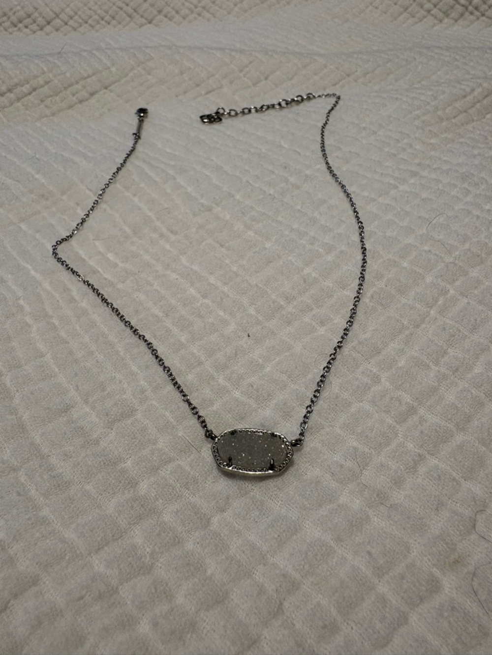Kendra Scott Elisa Silver Druzy Necklace White Crystal Pendant Adjustable Chain‎ - Picture 2 of 4